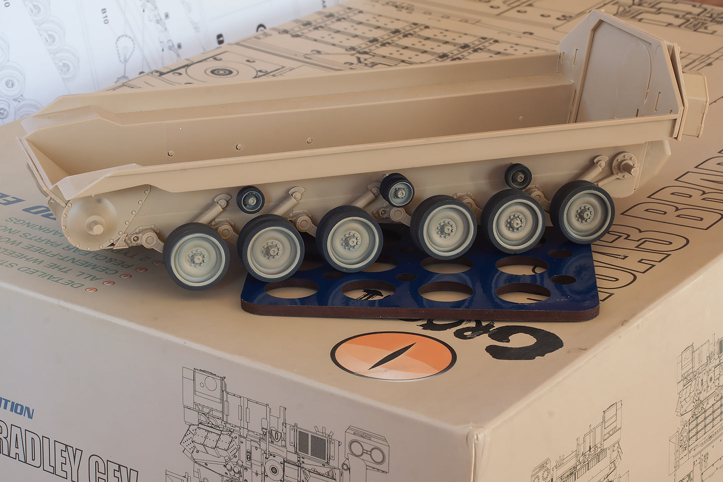 1/35 QuickWheel QW-245 M3 Bradley - Orochi Hobby / Kinetic