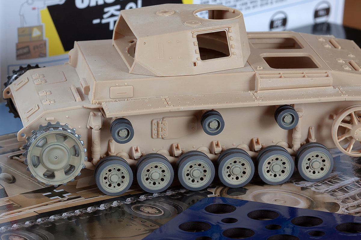 1/35 QuickWheel QW-259 Pz.Kpfw. III - Academy / Airfix