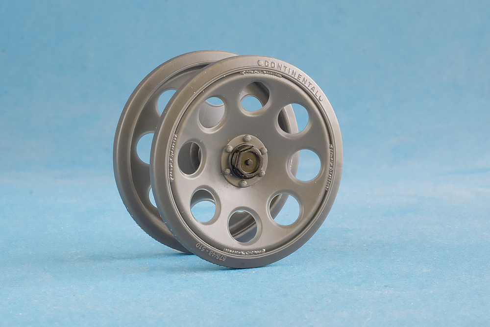 1/16 QuickWheel QWX-16002 Corrected Sd.Kfz. 251 Road Wheels for Das Werk kits