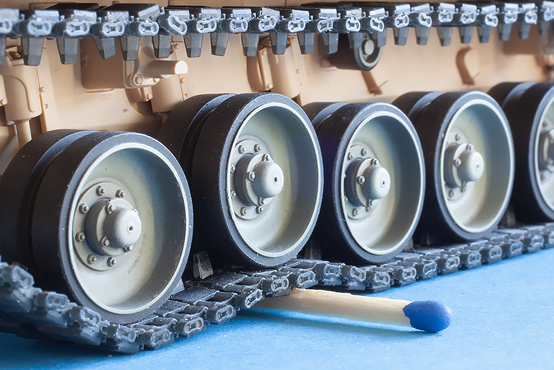 1/35 QuickTracks T-35111 Tracks for Leopard 2 (Diehl 570FT)