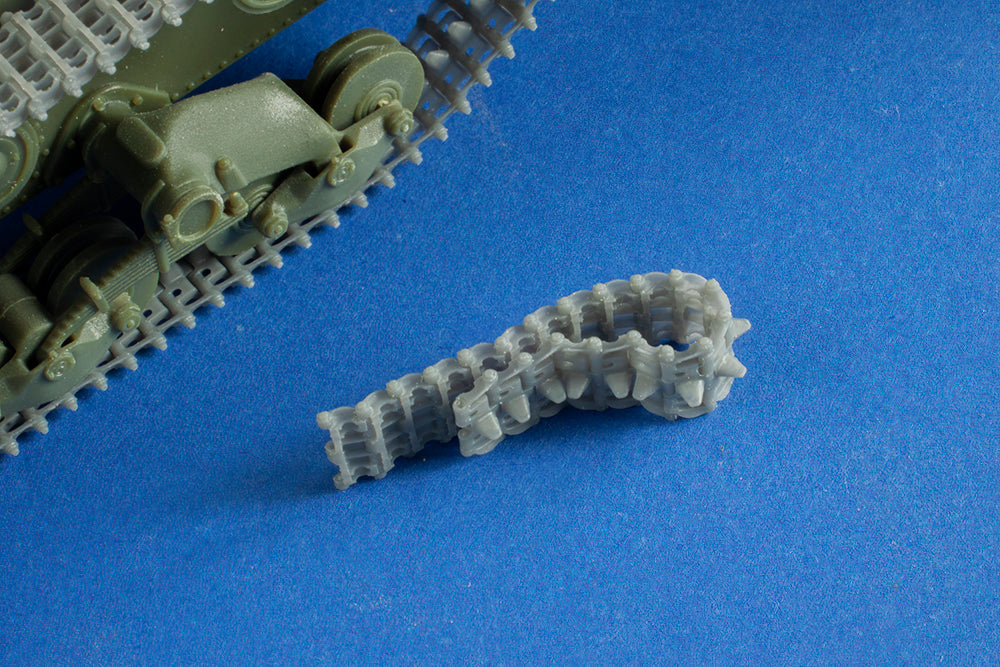 1/35 QuickTracks T-35008 Tracks for Vickers-E; Early tracks for 7TP - DW (twin turret); C7P