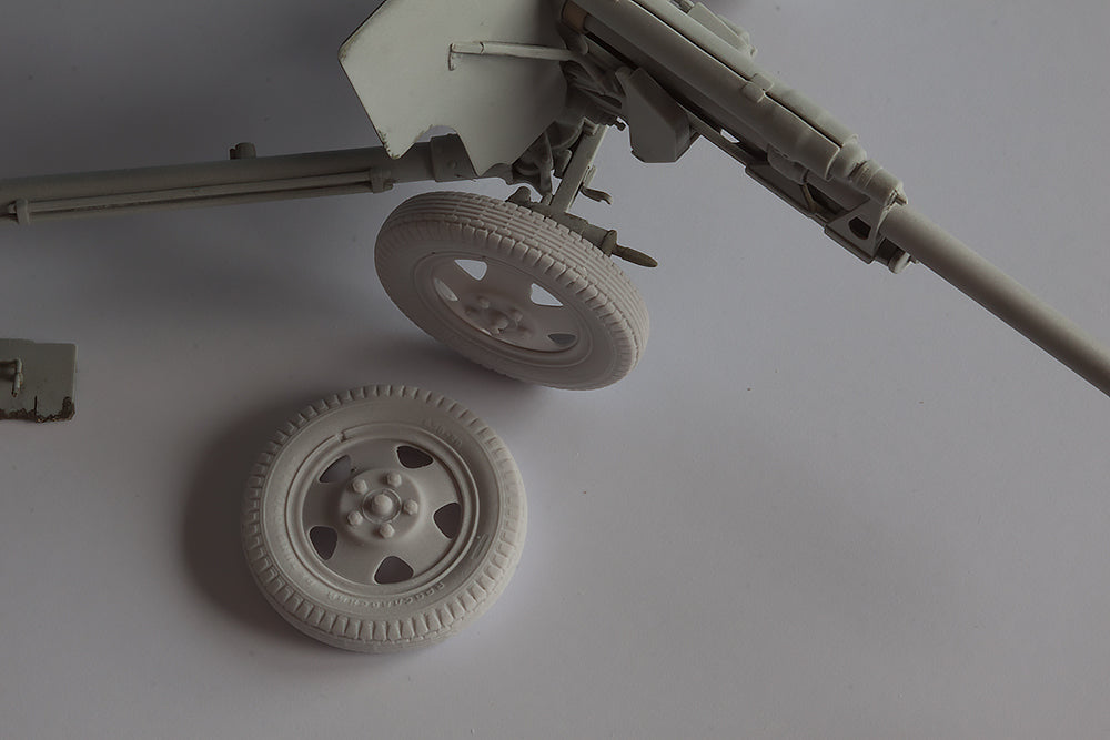 1/35 QuickWheel QWL-003 Wheels for ZiS-2; ZiS-3; KP-42 Field Kitchen, Limber (5-holes rim)