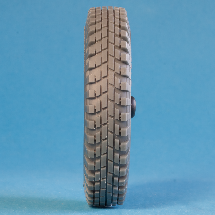 1/16 QuickWheel QWX-16003 Corrected Sd.Kfz. 251 Front Wheels for Das Werk kits - Uncommon off-road (continental)