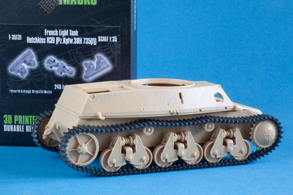 1/35 QuickTracks T-35131 French Light Tank Hotchkiss H39 (Pz.Kpfw. 38H 735(f))