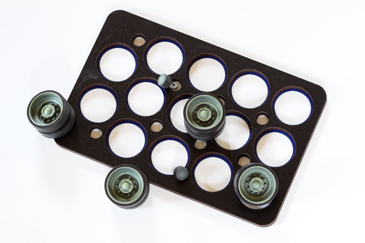 1/35 QuickWheel QW-220 T-14 Armata - Trumpeter / ARK Models