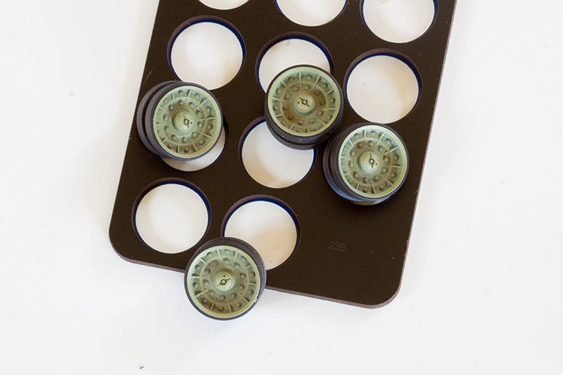 1/35 QuickWheel QW-236 R.O.K. Army MBT K1A1 / K1A2 - Academy