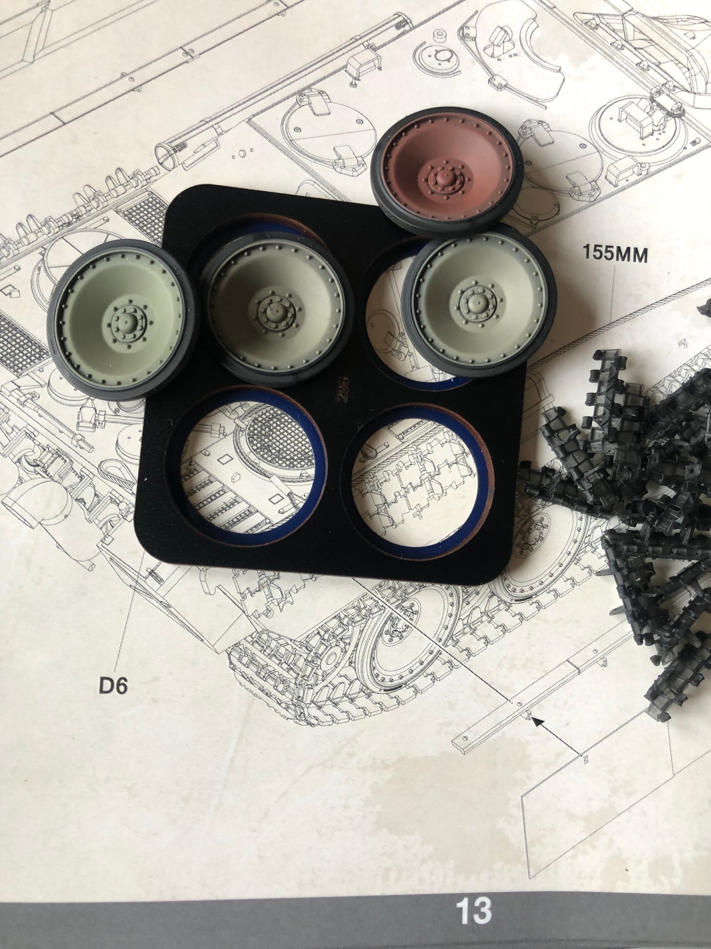 1/35 QuickWheel QWXT-35010 Panther G Late prod; Jagdpanther G2 tracks & QW Mask– for DAS WERK Super Blitz & Takom
