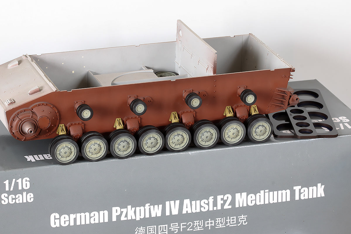 1/16 QuickWheel QW-16002 Pz.Kpfw. IV Ausf. F2 - Trumpeter