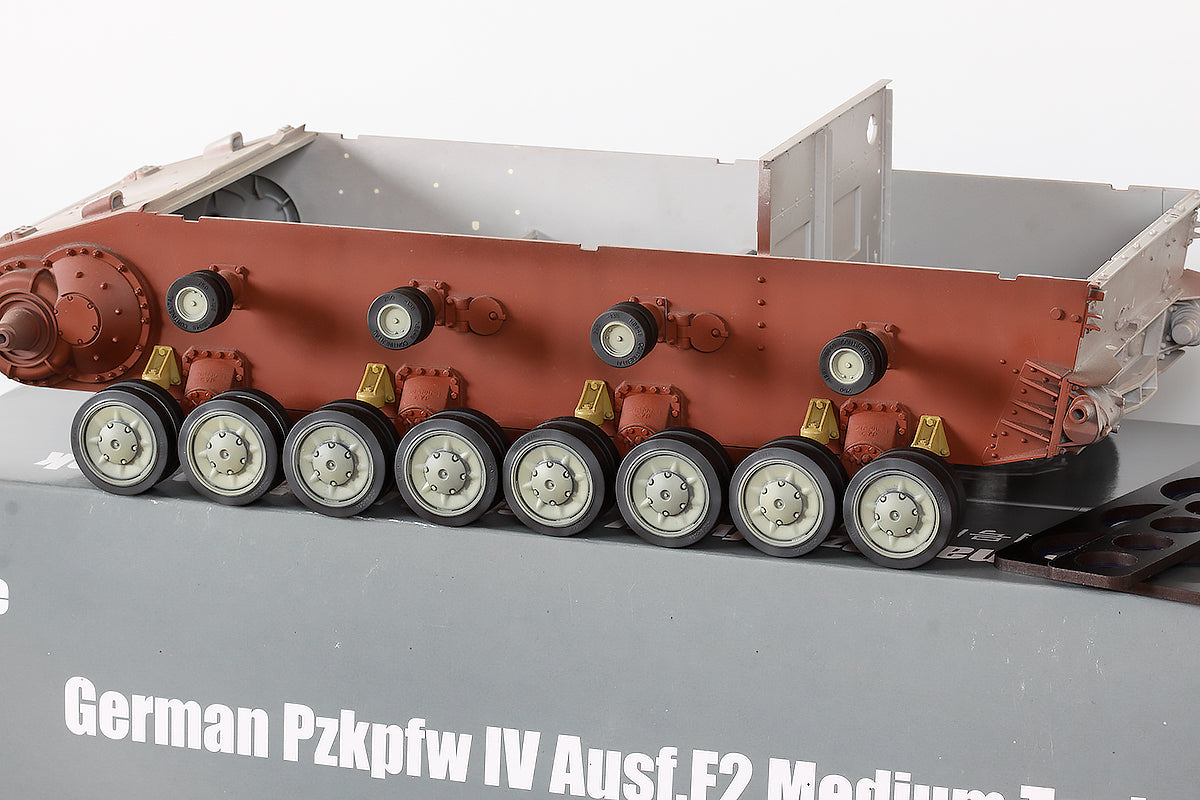 1/16 QuickWheel QW-16002 Pz.Kpfw. IV Ausf. F2 - Trumpeter