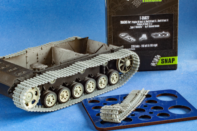 1/35 QuickTracks T-35027 Tracks for Pz.Kpfw. III Ausf. N; StuG III Ausf. G; StuH III Ausf. G; Pz.Kpfw. IV Ausf. G-J - "type 7 Ostkette: