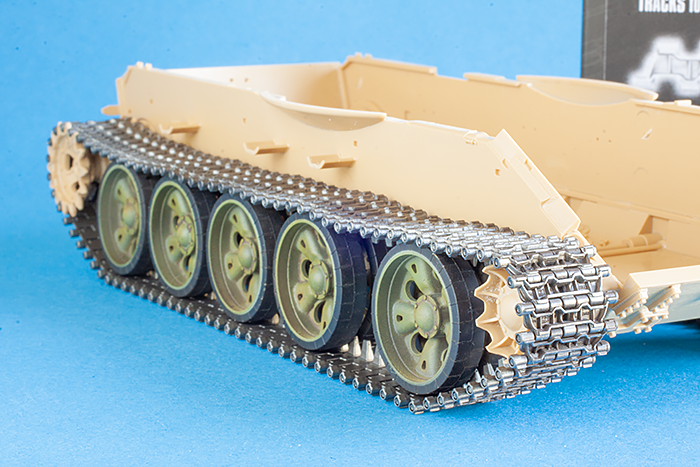 1/35 QuickTracks T-35003 Tracks for T-55, T-72, T-90 (RMSh type)
