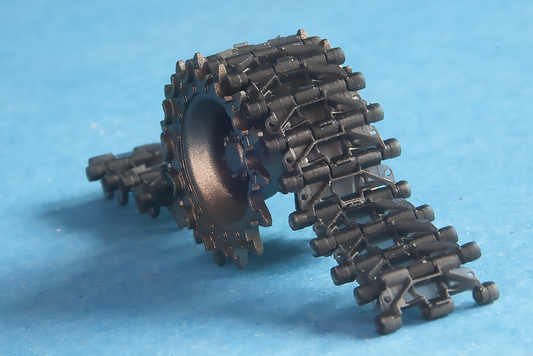1/35 QuickTracks T-35125 122mm SP Howitzer 2S1 Gvozdika – RMSh type & Drive Sprockets (Reinforced) for ZVEZDA